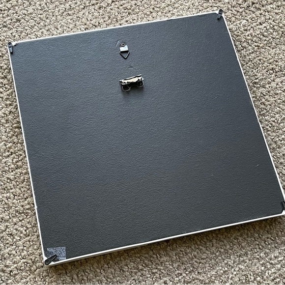 Lot of 2 Wooden Picture Frames - Picture 5 of 8